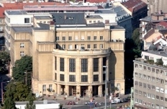 ZurFiFU6